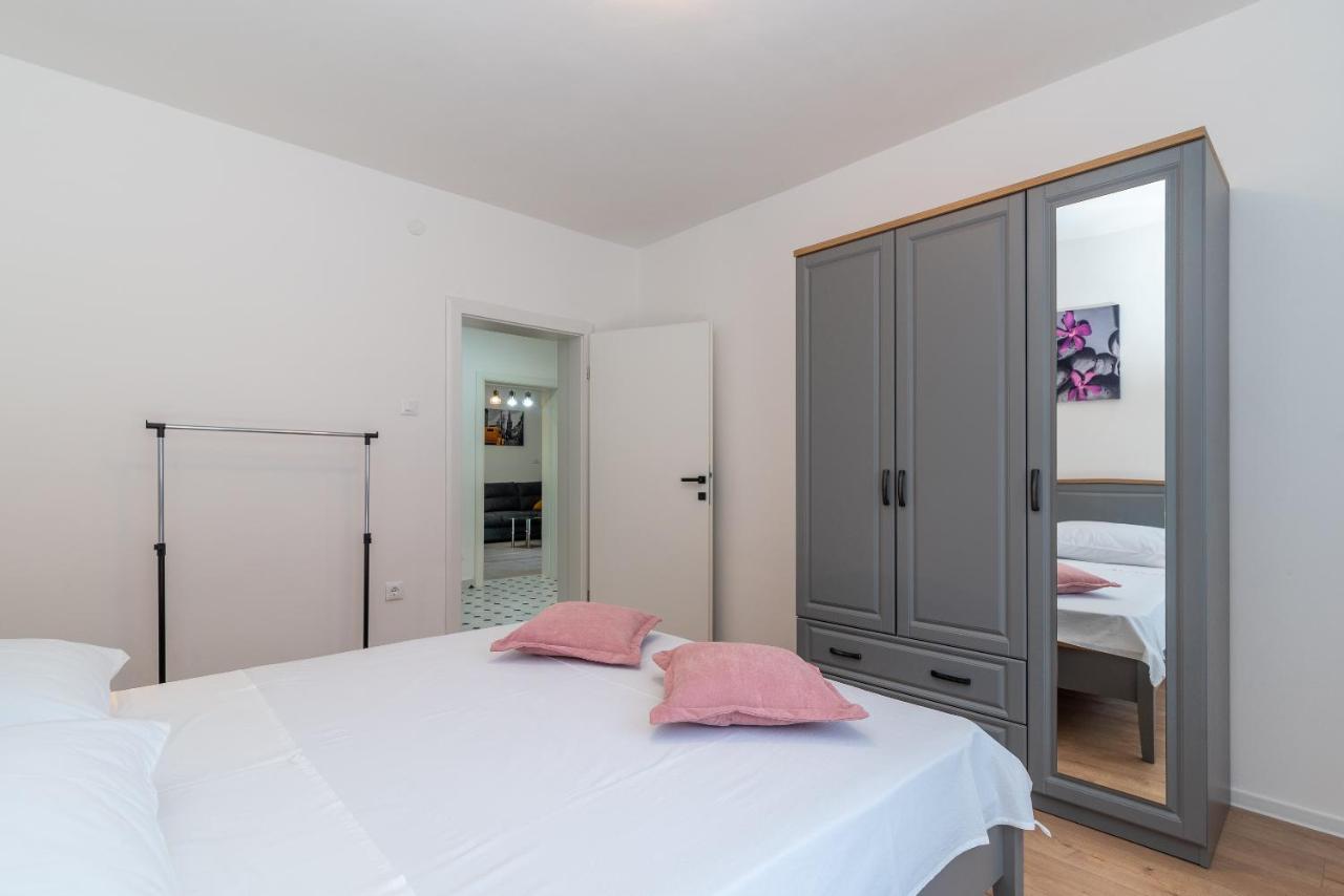 Apartman Galeb Трогир Экстерьер фото
