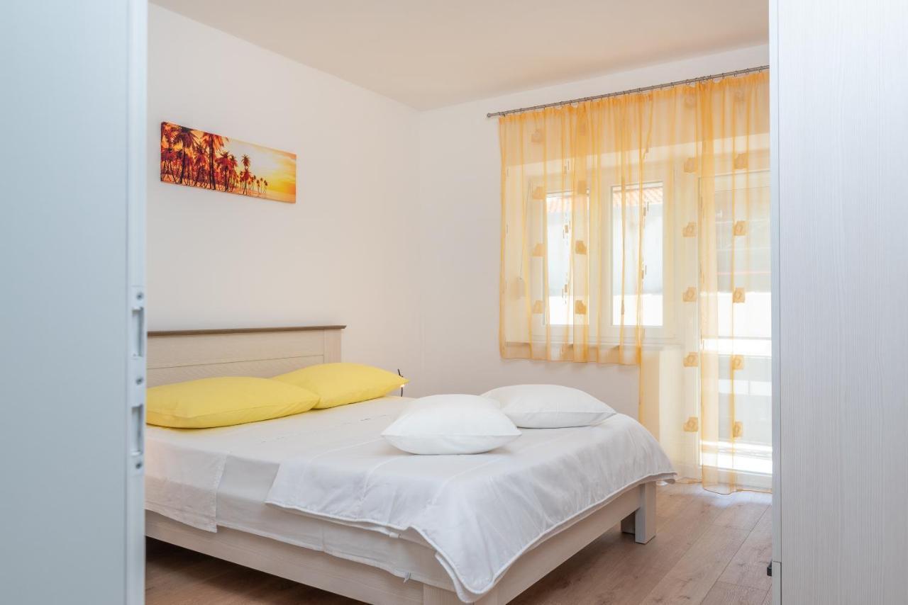 Apartman Galeb Трогир Экстерьер фото