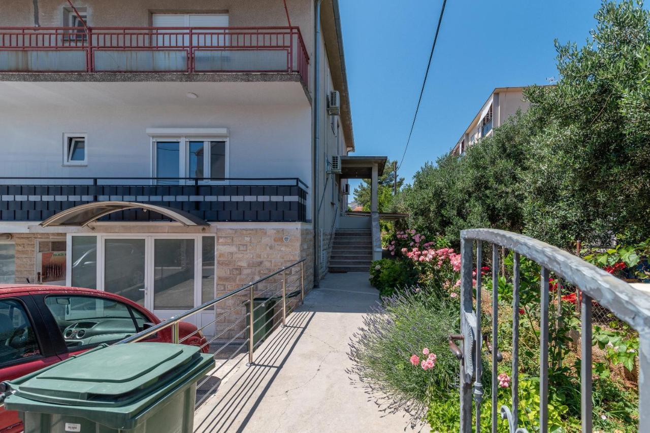 Apartman Galeb Трогир Экстерьер фото