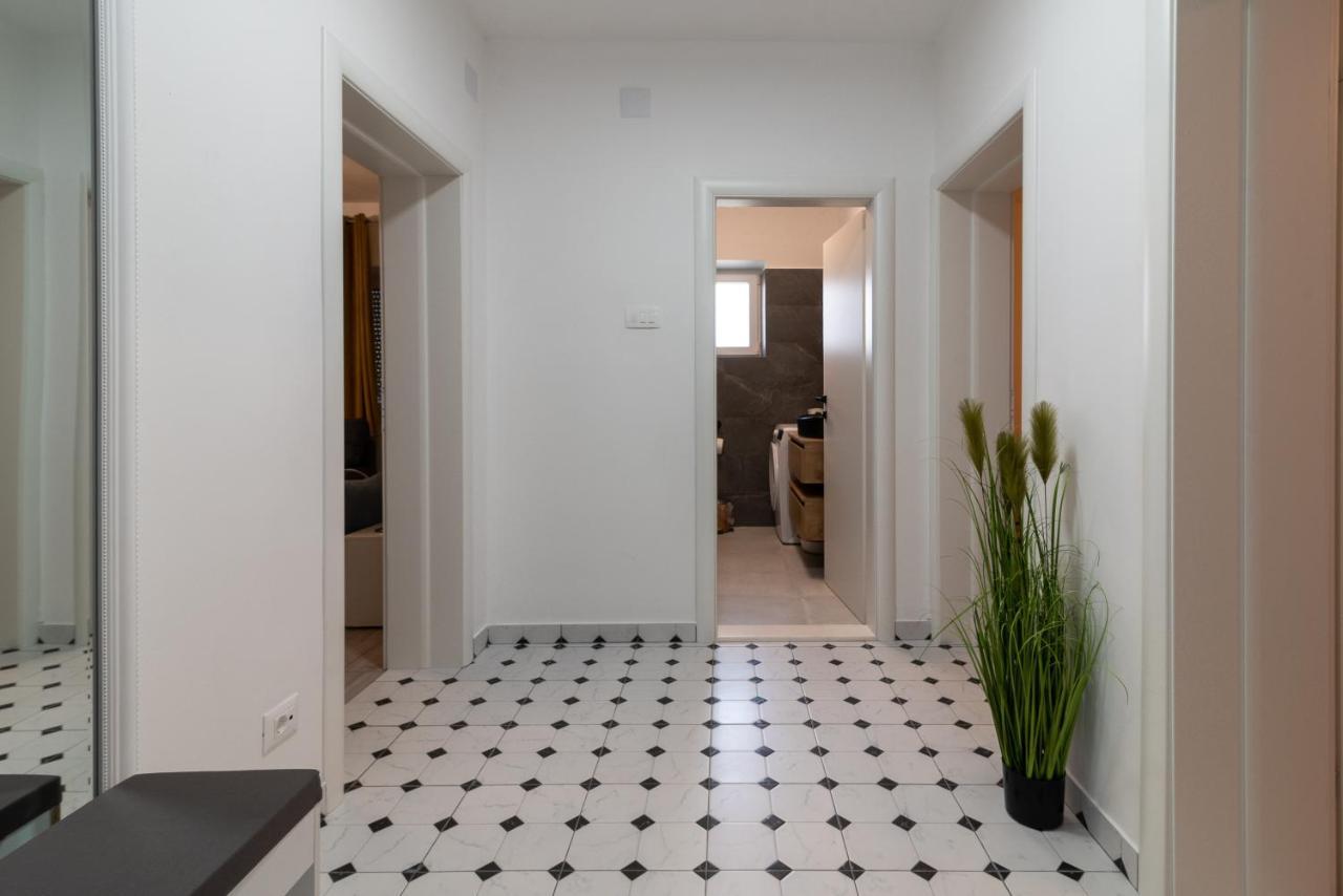 Apartman Galeb Трогир Экстерьер фото